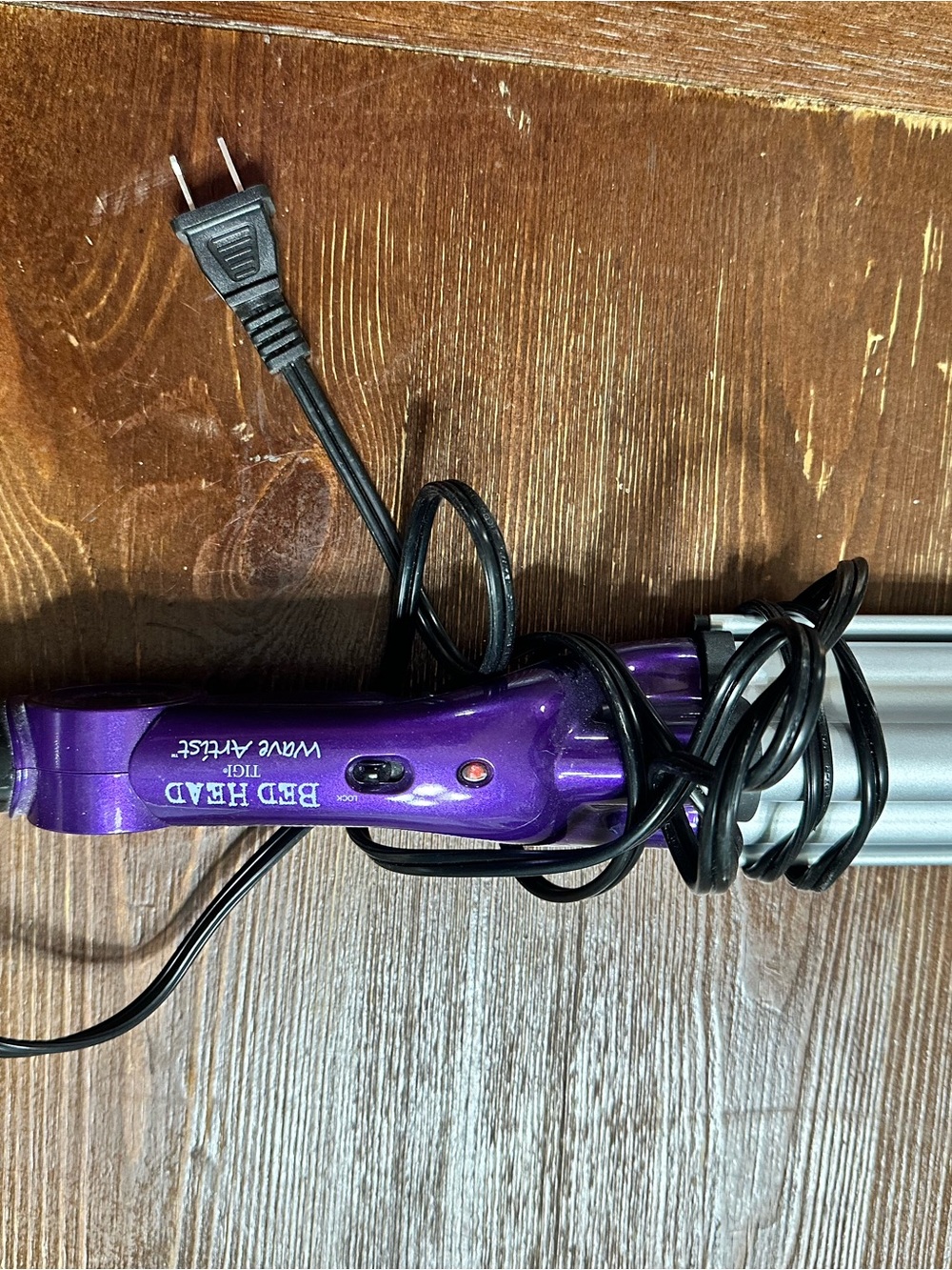 Bed Head Wave Artist Waver in Metallic Purple